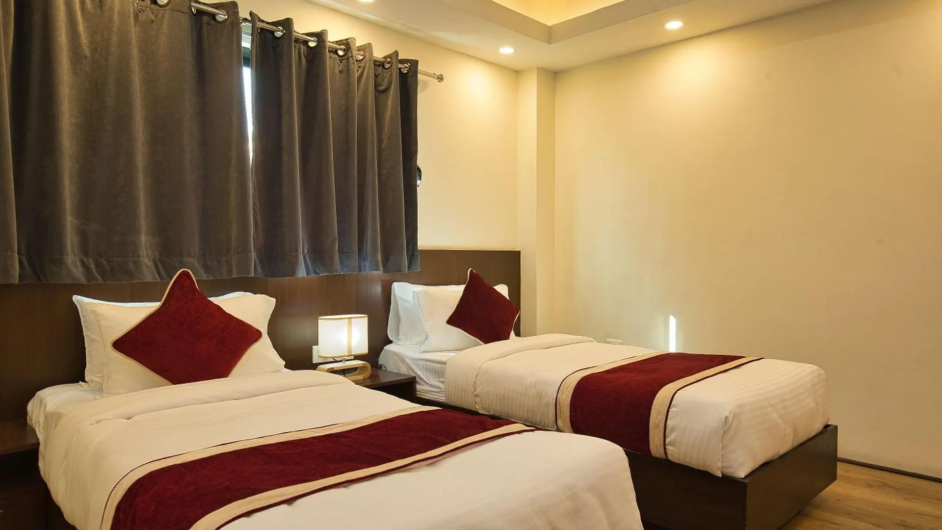 Hotel Grand View Kathmandu 3*,  Nepal